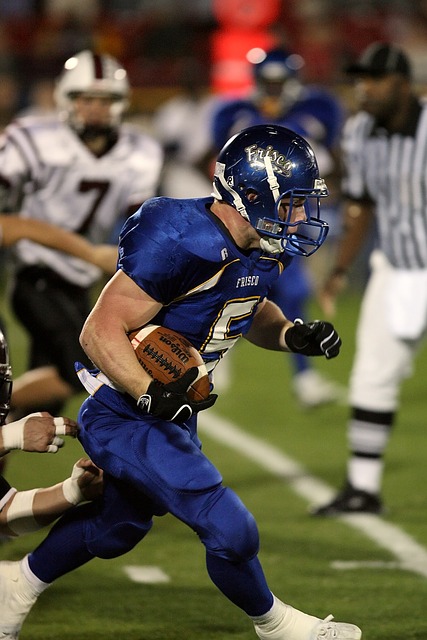 短道速滑——世锦赛：加拿大队获女子3000米接力冠军.